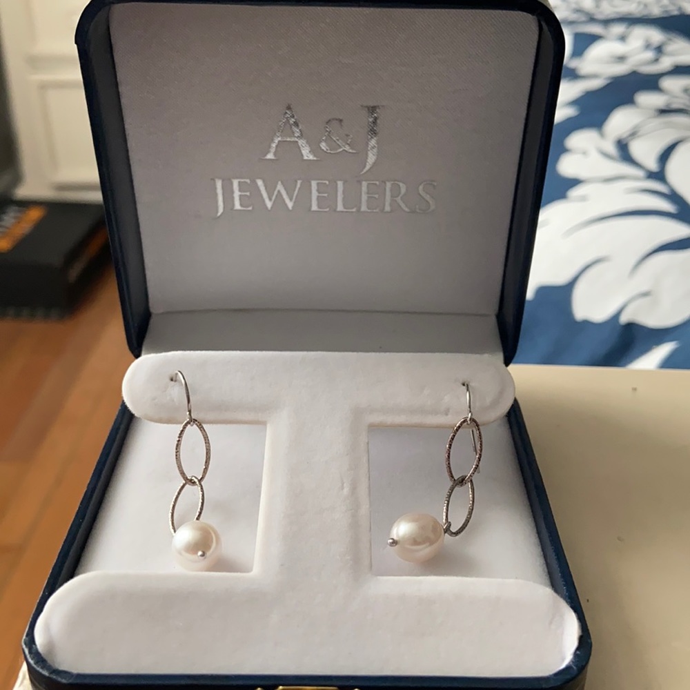 Pearl earrings
